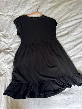George Black Ruffle-Hem Short Sleeve Dress Sz XS but fits Large